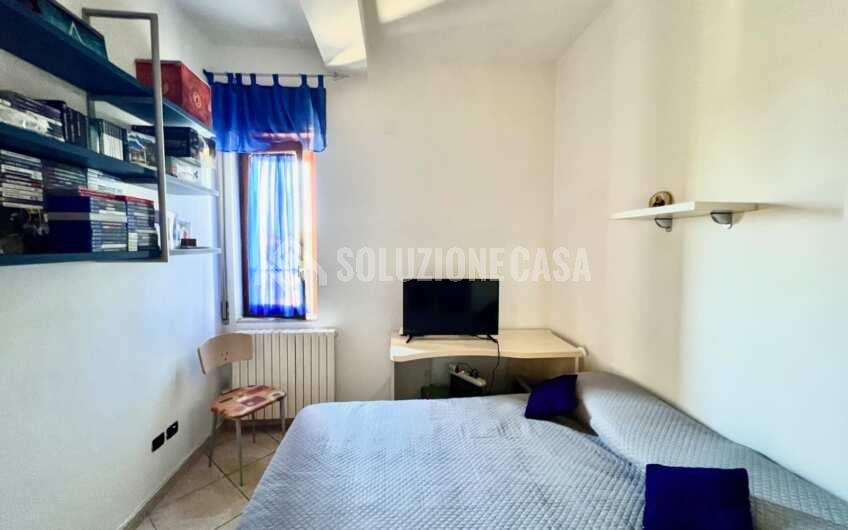 SC1333 Ampio appartamento con posto auto in vendita alla Licinella-Torre di Paestum