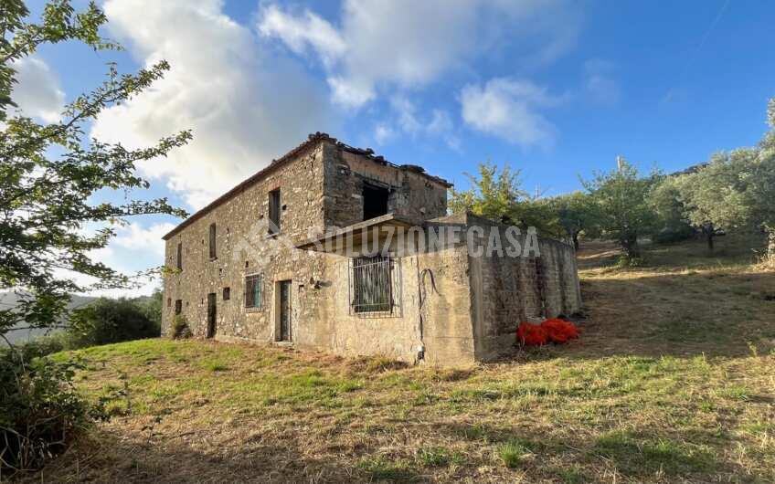 SC1351 Casale in pietra con vista mare sulla collina di Agropoli