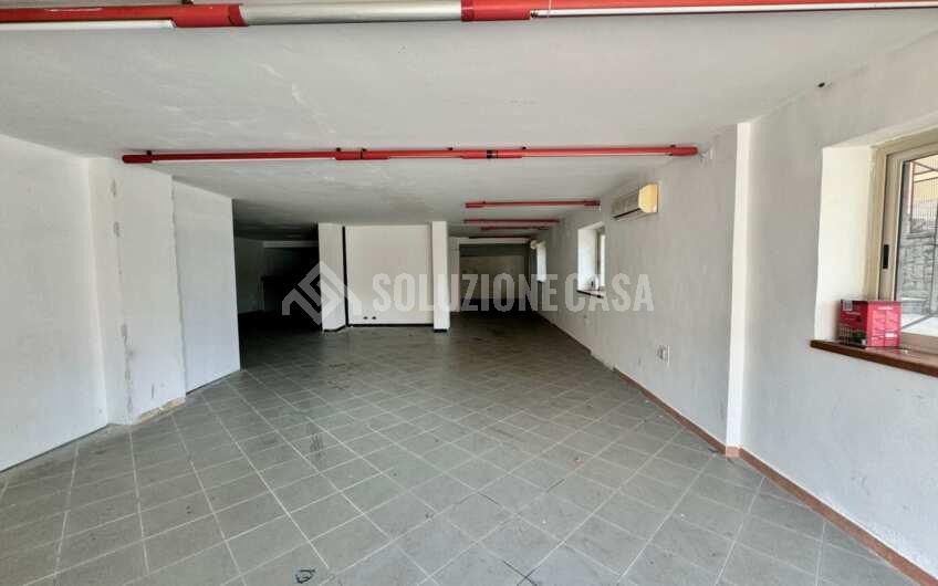 SC1369 Vendesi locale in Via Pio X, Agropoli