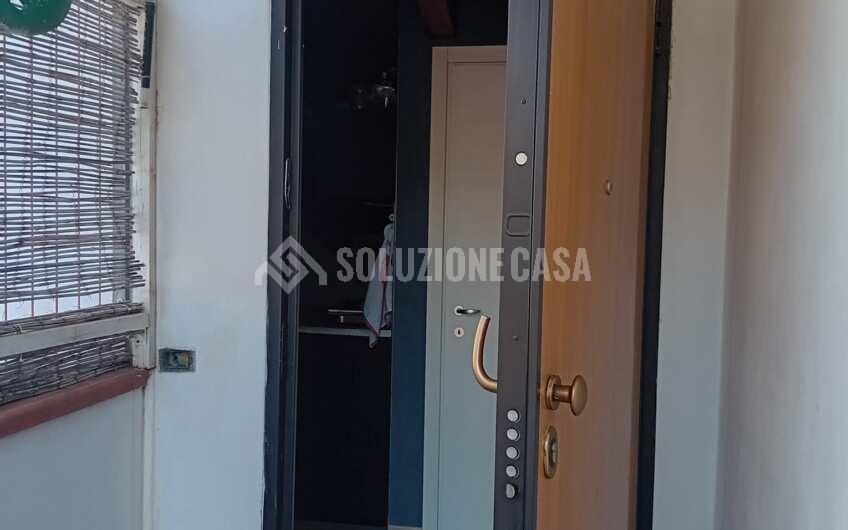 SC1370 Appartamento con terrazzo al centro di Santa Maria di Castellabate