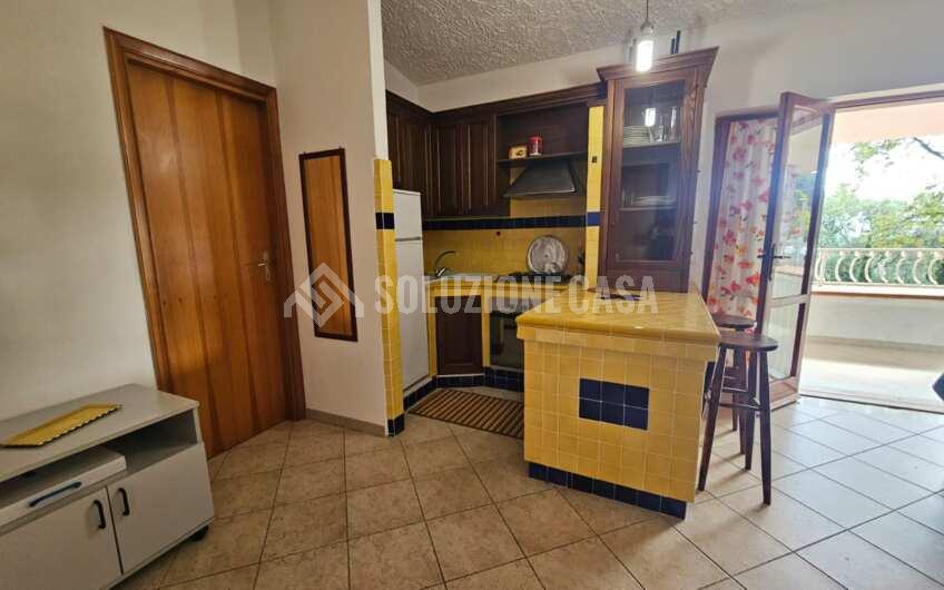 SC1376/B2 Appartamento con terrazzo in una stupenda villa a Scario