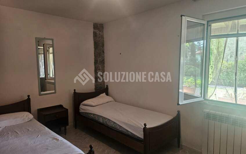 SC1376/A2 Appartamento con giardino in una stupenda villa a Scario