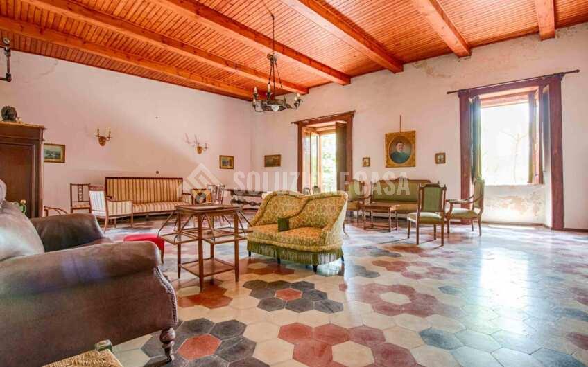 SC1382 Ancient Historical house in the very heart of Cilento