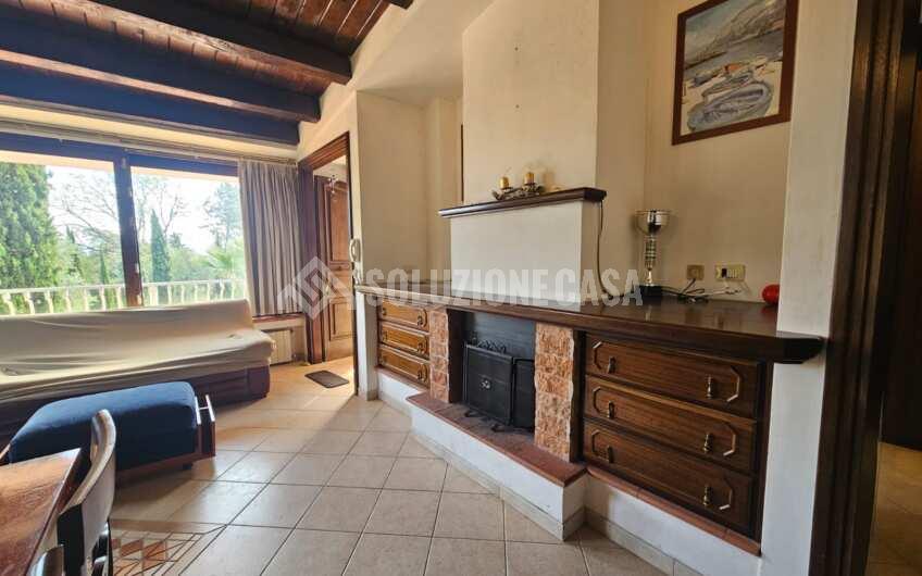 sc1376/b  Appartamento con terrazzo in una stupenda villa a Scario