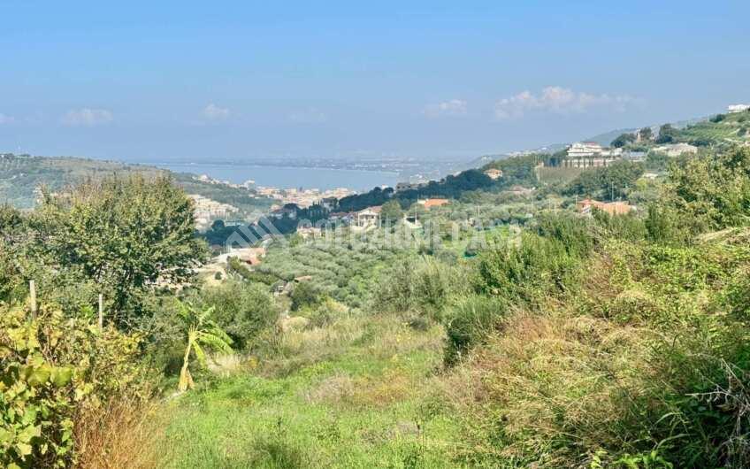 SC1390 Terreno con rudere vista mare, Agropoli Via Fontana Vecchia.