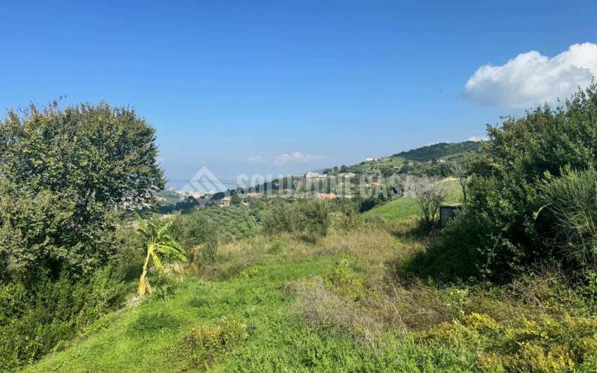 SC1390 Terreno con rudere vista mare, Agropoli Via Fontana Vecchia.