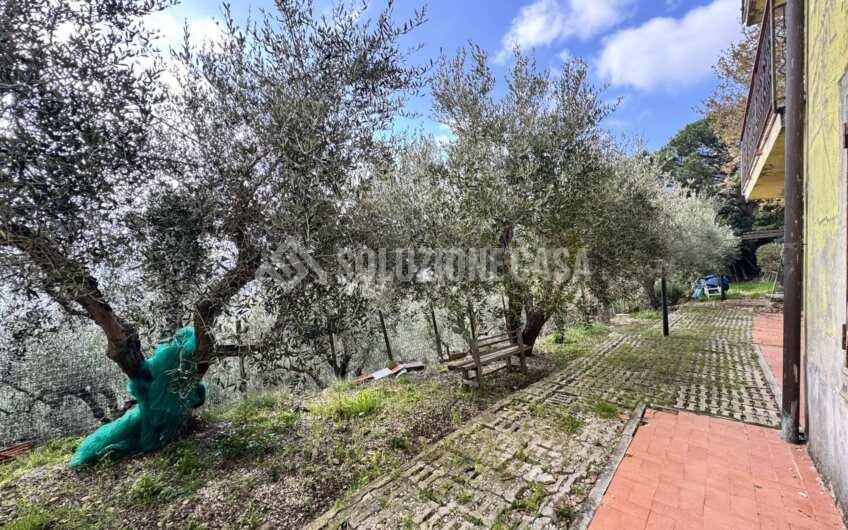 SC1402 Villa singola su 3 livelli sulla collina san marco di Agropoli