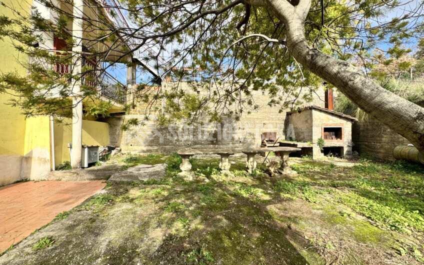 SC1402 Villa singola su 3 livelli sulla collina san marco di Agropoli